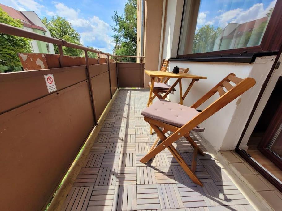 Duplex Apartment Ullstein- 4 Bedrooms, 2 Bathrooms, Living Room, 2 Parking Spaces, Boxspringbeds, Family & Business Apartment! Berlin Exterior photo